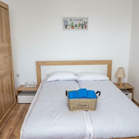 Apartment Vazrozhdenska Veliko Tŭrnovo Eksteriør bilde