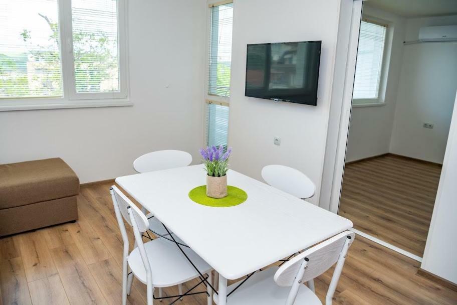 Apartment Vazrozhdenska Veliko Tŭrnovo Eksteriør bilde